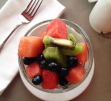 Fresh Fruit with Lemon and ginger